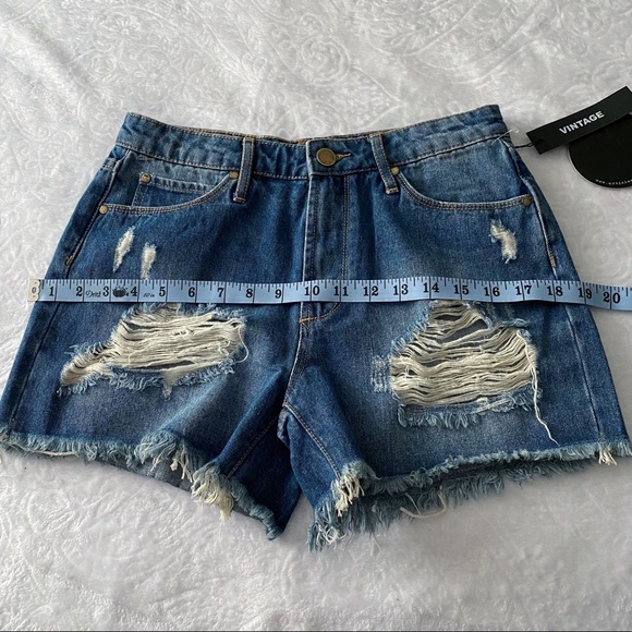 NWT Vintage Cut Highrise Distressed Jean Shorts - Picture 8 of 13